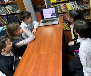 Интерактивная литературная онлайн-встреча  «Книжные истории: сказка или правда» с Майей Лазаренской